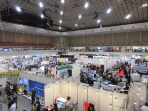 【2025九州印刷情報産業展レポート】デジタル印刷の実用機が勢ぞろい、DTFプリンターも数社が出展