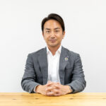 武藤仁紀COOに聞く、大阪シーリング印刷 シール売上ナンバーワンの理由